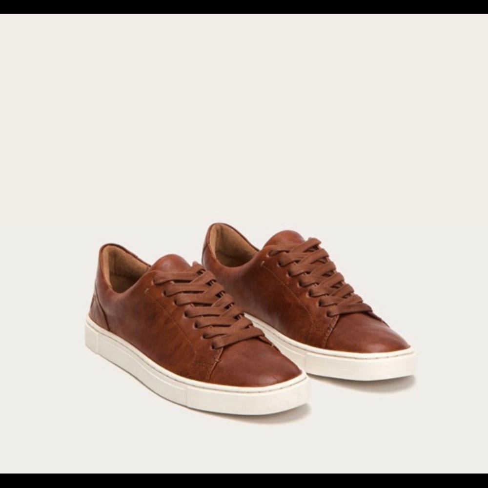 SOLD 🎉Size 8 brown Frye sneakers